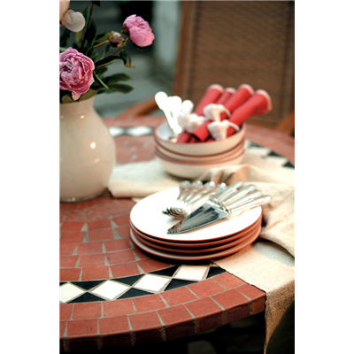Mosaic table - Imagine Outlet