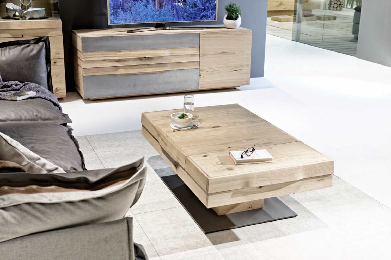 Table de salon design en bois convertible Organo au design allemand