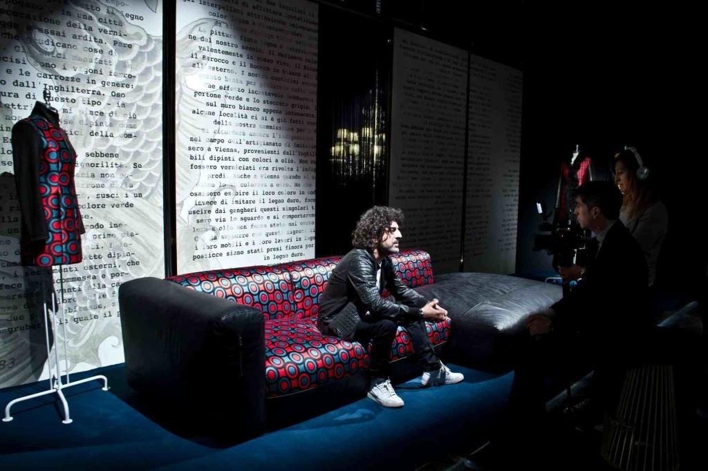 Le designer Italien Gio Pagani et le canapé VICIOUS, un véritable canapé haute couture