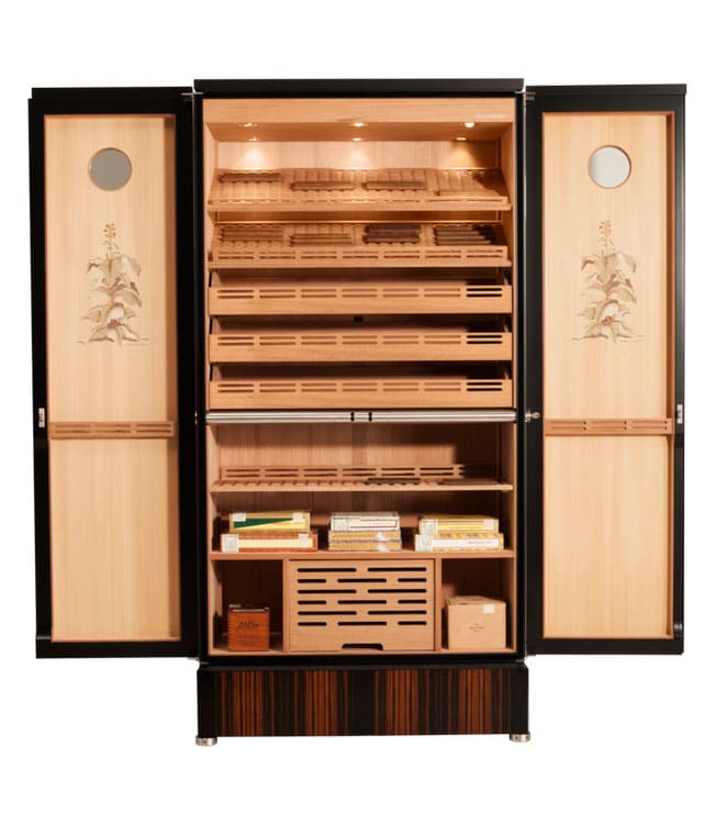 Un coffre-fort configuré pour être un humidor (cave à cigares) de luxe