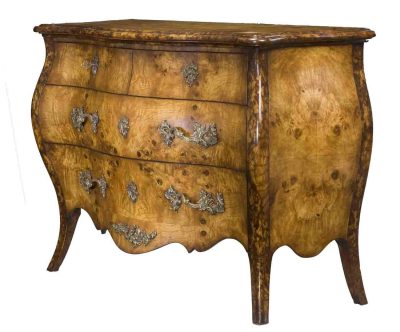 Commode Louis XV en ronce de noyer