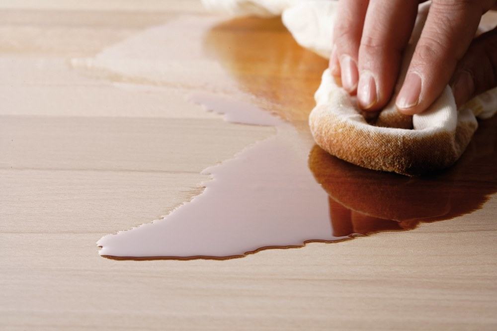 Cleaning oak furniture, anti-stain protection