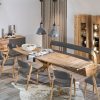 Table et chaises de repas design en chêne
