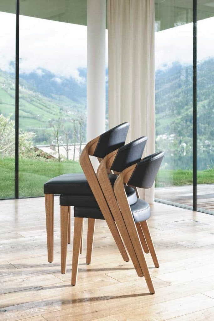 Spin oak designer chair