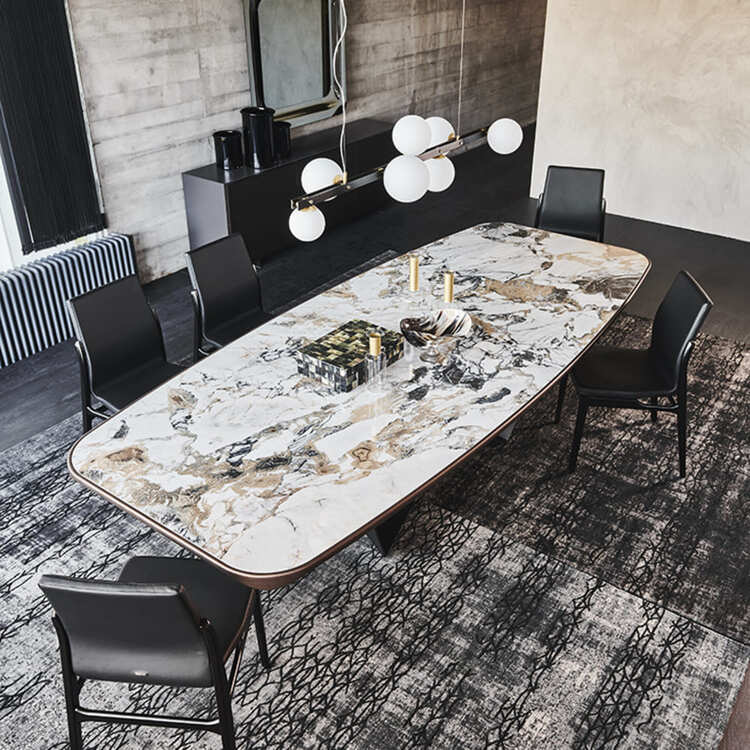 Table en céramique haut de gamme conçue par Andrea Lucatello