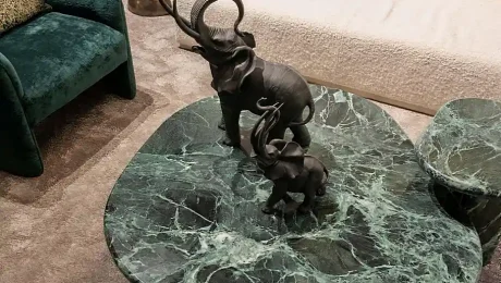 Table verte en marbre luxe et design (zanaboni) Table verte en marbre luxe et design (zanaboni)