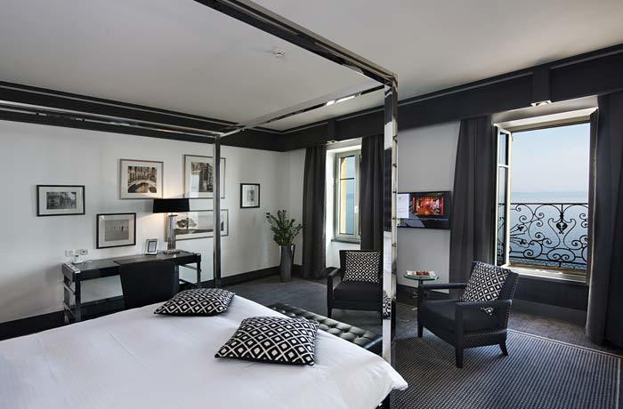 Five star Hotel room/suite