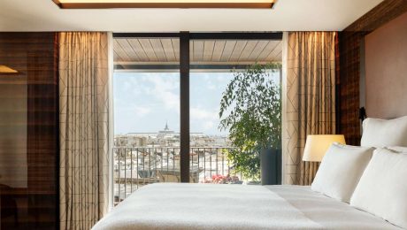 Vue chambre d'hôtel de luxe à Paris