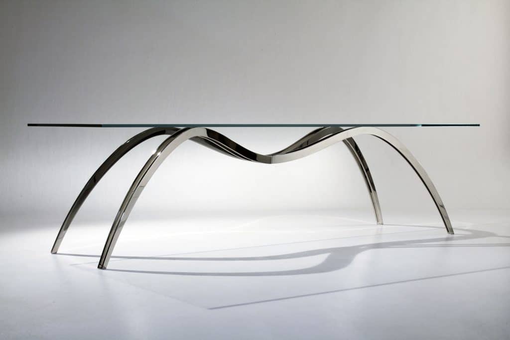 Table Spider Skeleton du studio de design italien Barberini & Gunnell